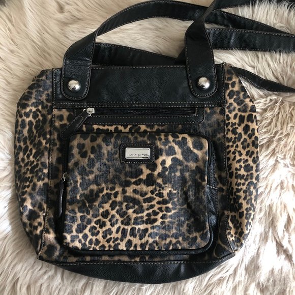 Jaclyn Smith Handbags - Jacyln Smith Faux Leather Cheetah Print Purse